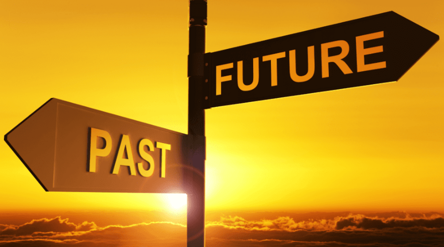 the-future-needs-your-past-your-experience-isnt-obsolete-its-more-valuable-than-ever-banner