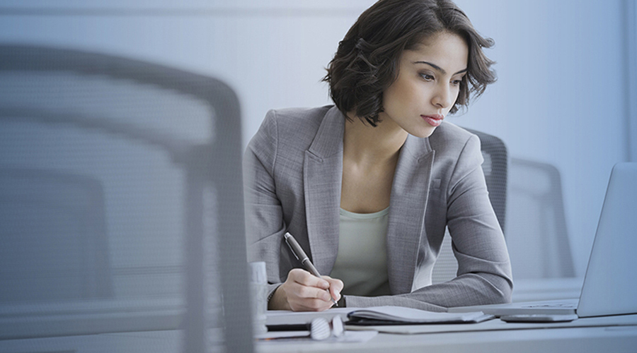 Rm 2 Woman In Gray Suit Bluewash Rgb Lo